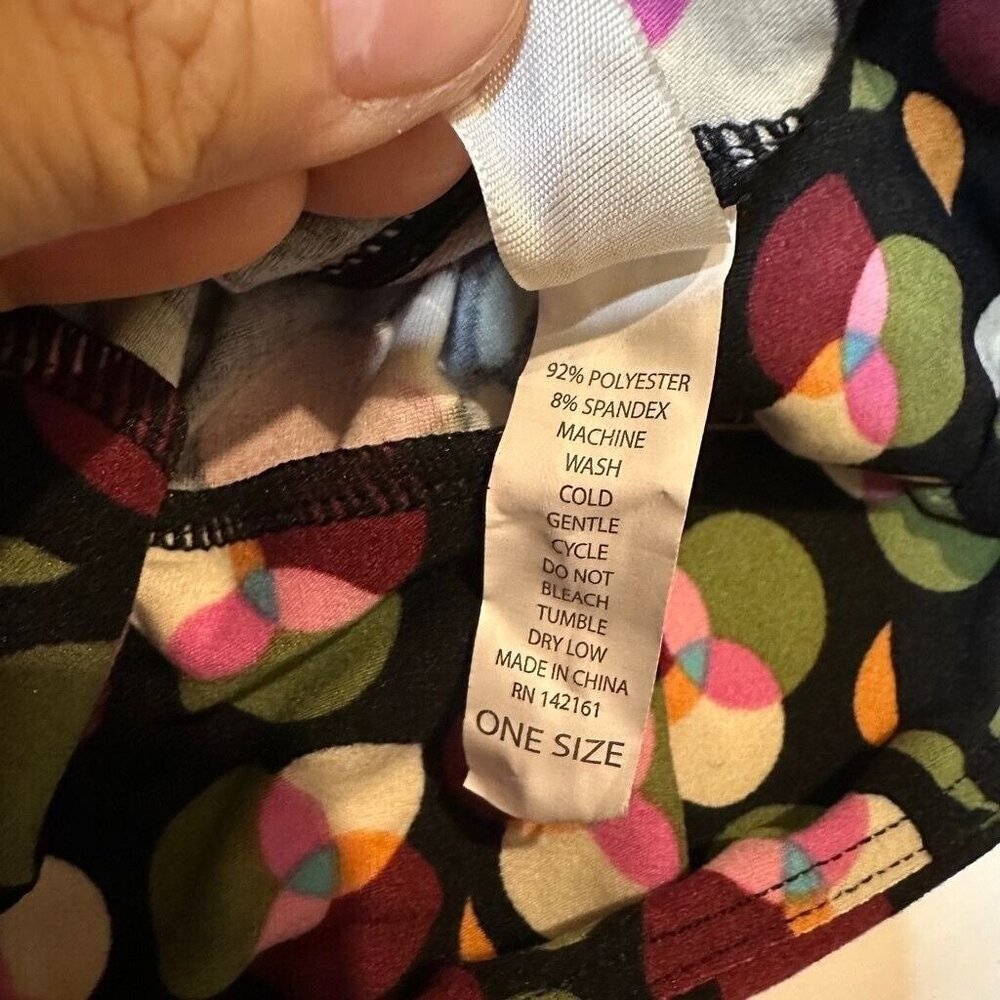 LuLaRoe Solid Black Background Round Circles Patt… - image 6